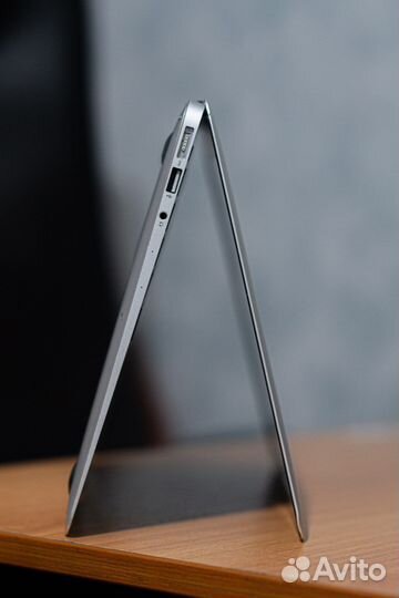 Apple MacBook Air 13 2015 8/256gb