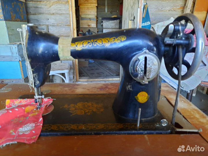 Швейная машинка пмз (комод)