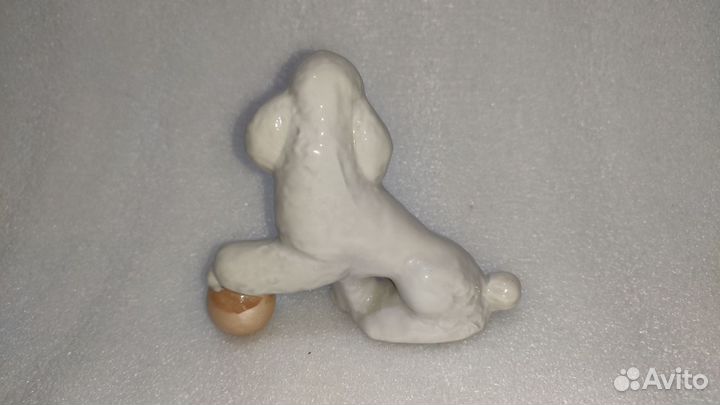 Фарфоровая статуэтка Пудель 94 год