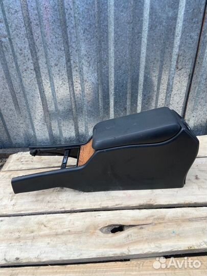 Подлокотник Mercedes-Benz E-Class W210 M111.942