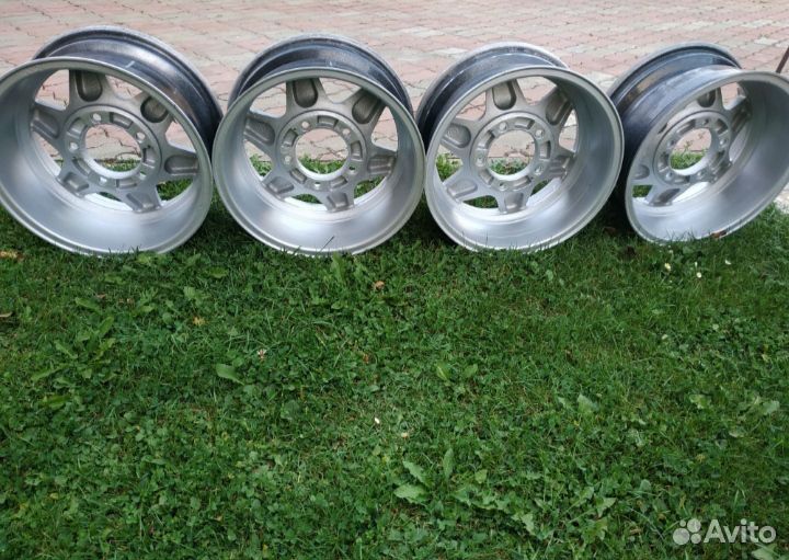 Диски УАЗ Нива R15