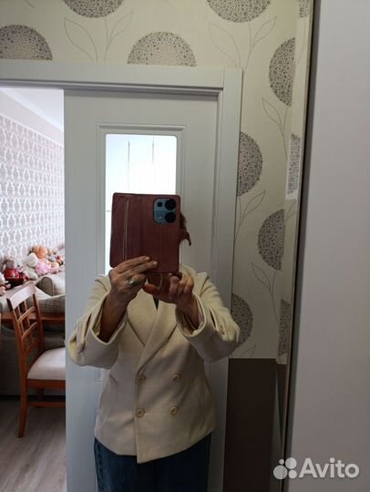 Жакет светло бежевый женский 44 46 S размер