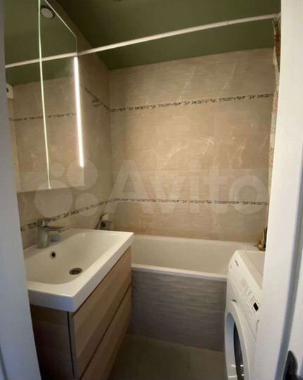 2-к. квартира, 47 м², 3/9 эт.