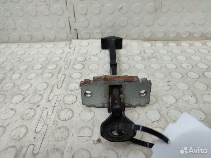 Ограничитель двери Mazda 3 BK 2003-2009