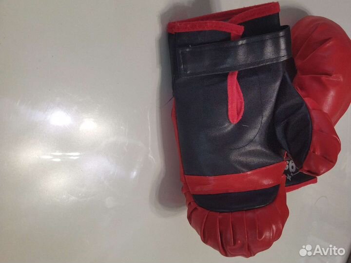 Перчатки для бокса