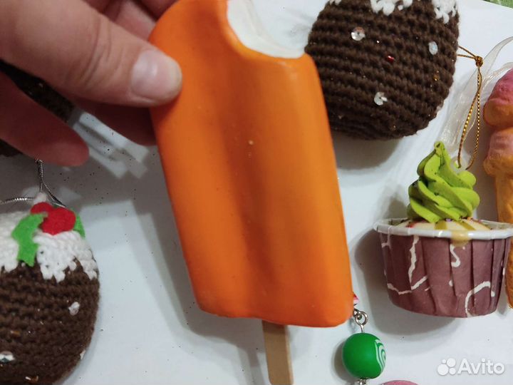 Ёлочные игрушки пирожное, мороженое, сладости