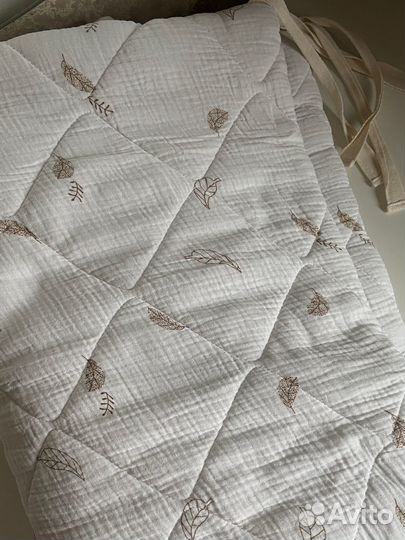 Бортик в кроватку