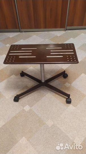 Подставка для телевизора