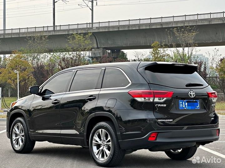 Toyota Highlander 2.0 AT, 2021, 5 900 км