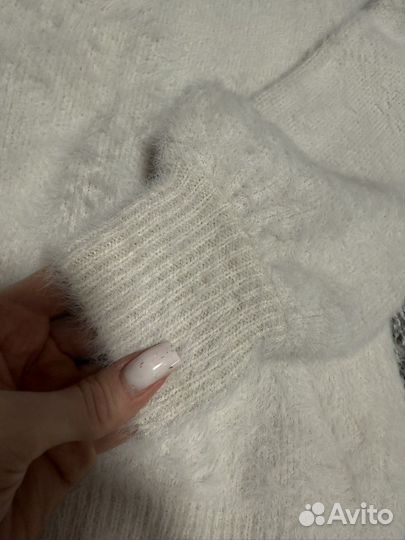 Свитер розовый пушистый