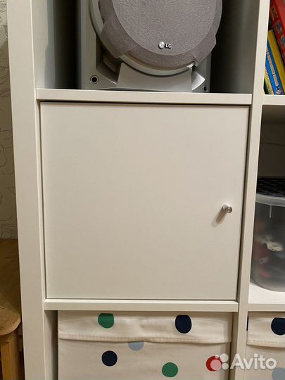 Вставка с дверцей для стелажа kallax