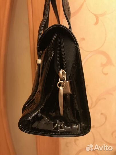 Сумка из натуральной кожи лаковая