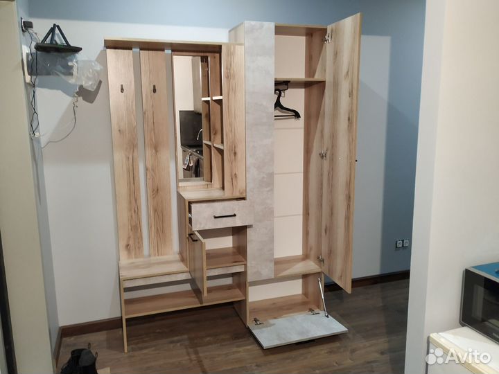Шкаф прихожая новая