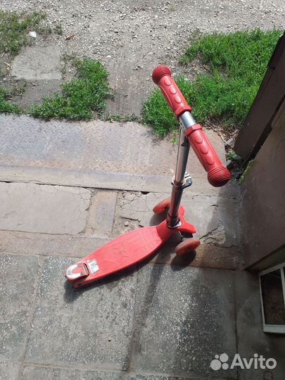 Самокат детский со светящимися колёсами