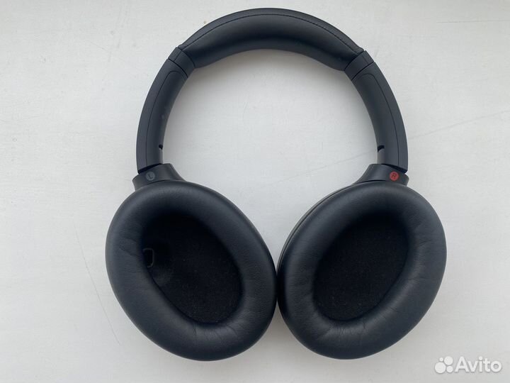 Беспроводные наушники Sony WH-1000XM4 в идеале