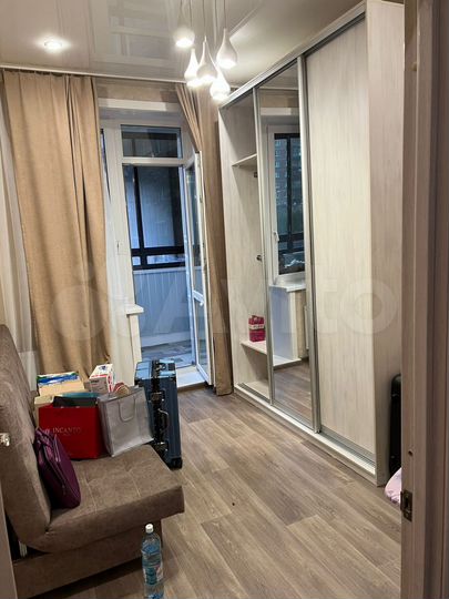 2-к. квартира, 50 м², 1/9 эт.