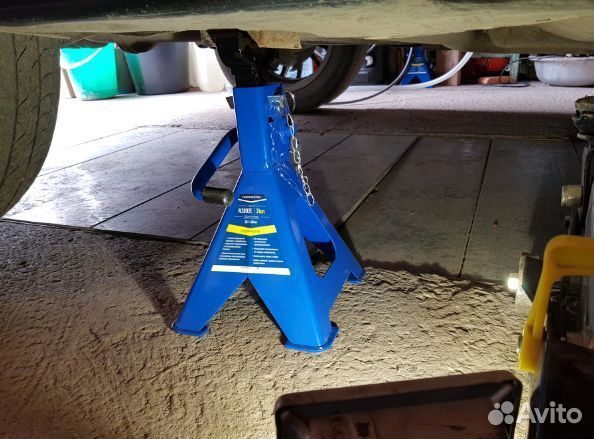 Страховочные подставки под автомобиль