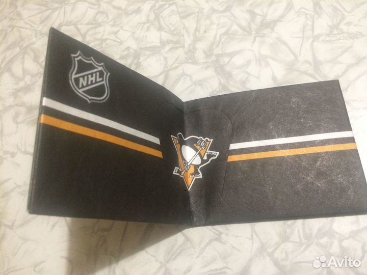 Портмоне с логотипом хоккейного клуба NHL