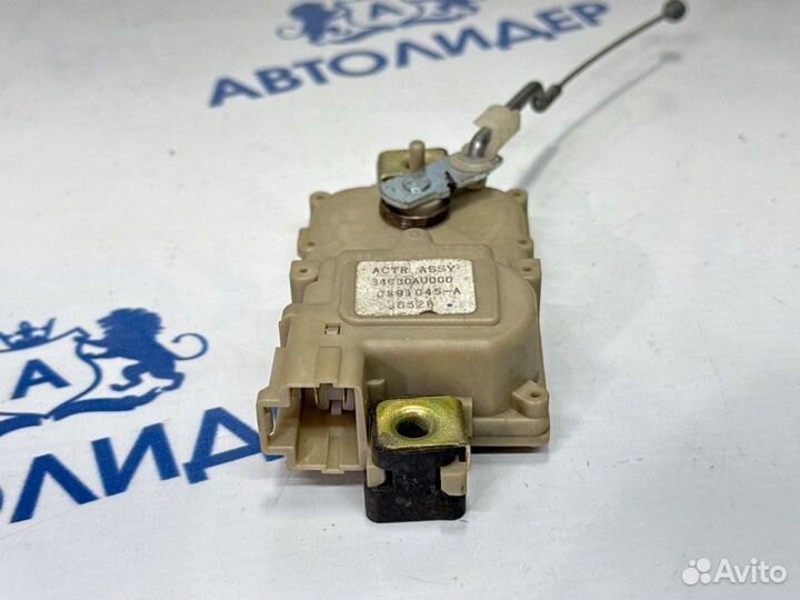 Активатор замка багажника Nissan Primera P12