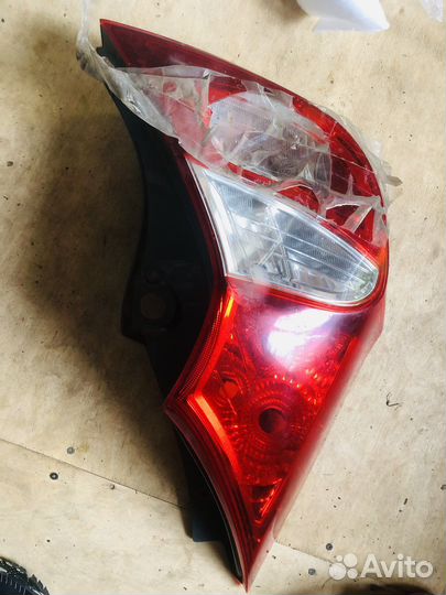 Оригинал.Фонари задние Солярис Хечбек 2015