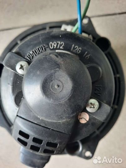Продам вентилятор печки Сузуки Джимни