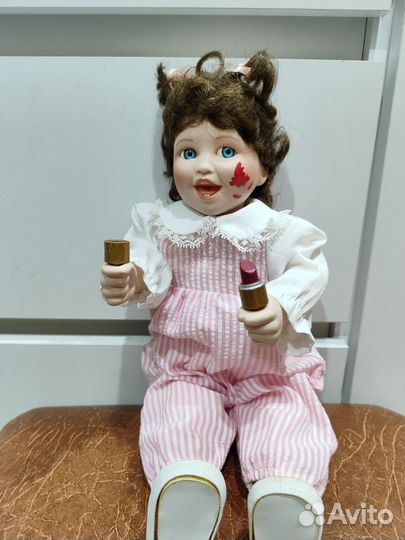 Кукла фарфоровая коллекционная