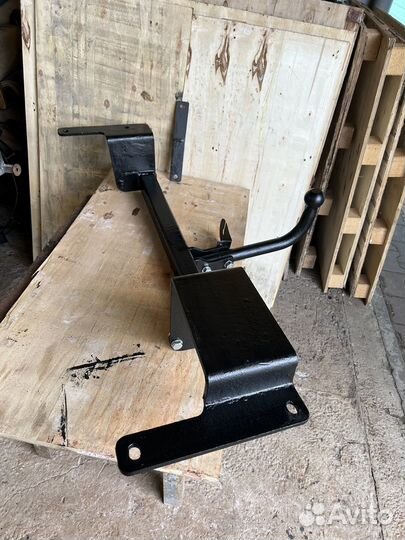 Фаркоп на Nissan note