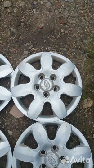 Хендай R15 колпак диска 4 шт бу