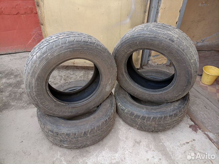 Bridgestone B280 265/65 R17