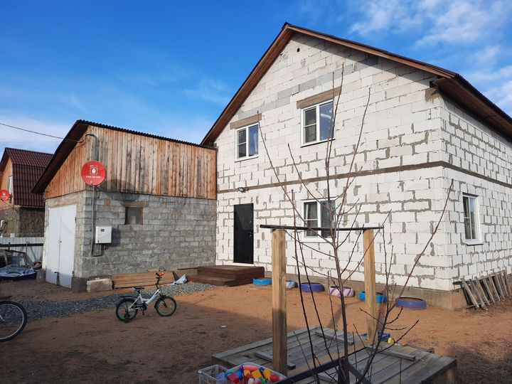 Коттедж 141 м² на участке 7 сот.