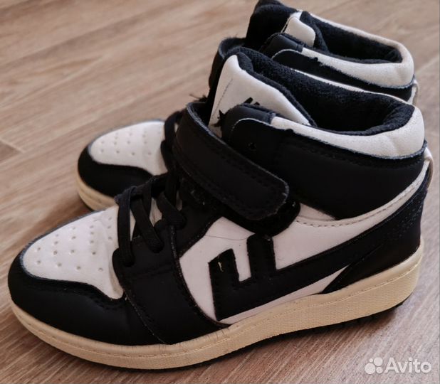 Кроссовки детские р30