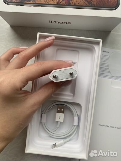 Зарядное устройство на iPhone оригинал