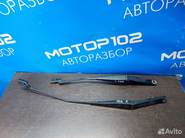 Поводок дворника переднего Ford Fiesta Mk6