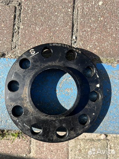 Колесные проставки BMW