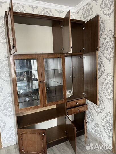 Шкаф сервант