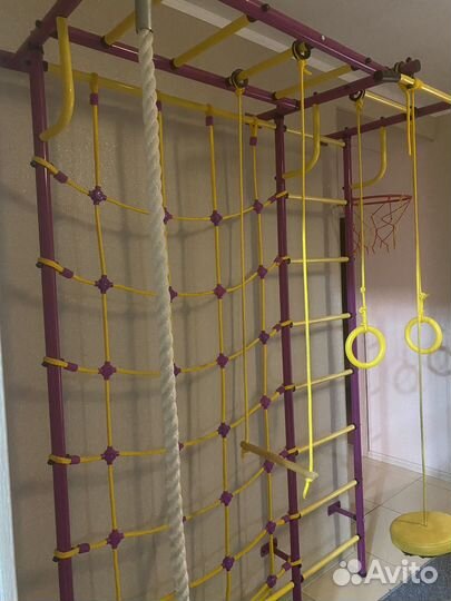 Шведская стенка с турником