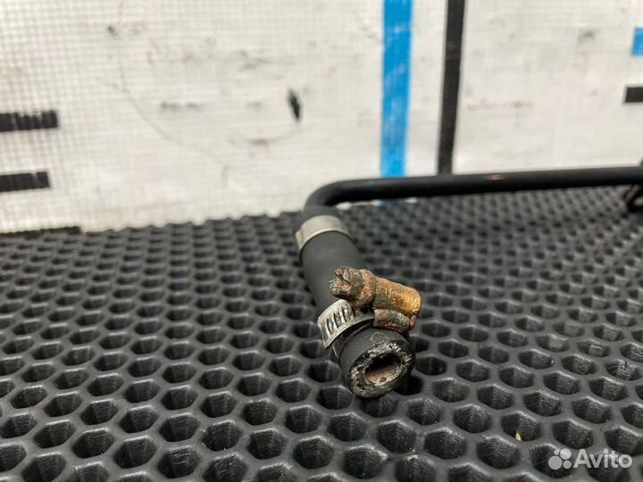 Патрубок охлаждения Mercedes-Benz C-Class W204