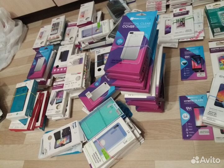 Чехлы для cмартфонов Samsung Huawei Xiaomi другие