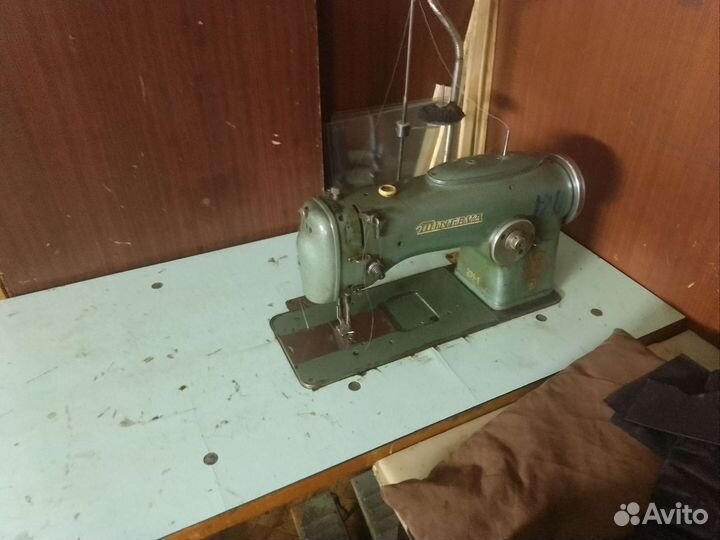 Швейная машина minerva 331-1
