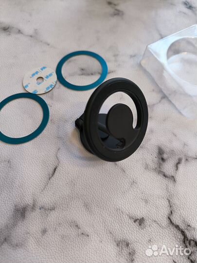 Магнитный держатель для телефона