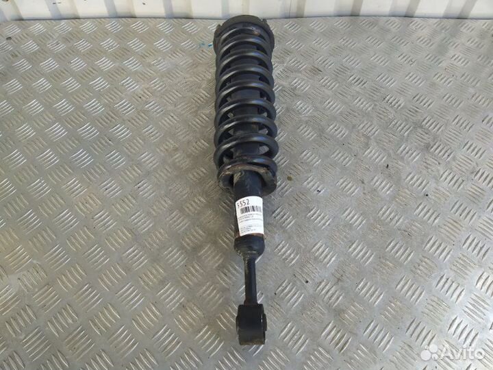 Амортизатор подвески передний правый Toyota Prado