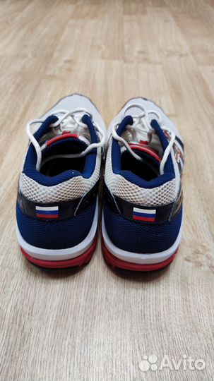 Кроссовки mizuno forward national team