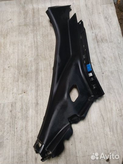 Накладка стойки задняя Hyundai Solaris седан G4FC