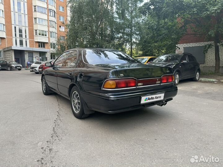 Toyota Camry 2.0 AT, 1992, 300 000 км