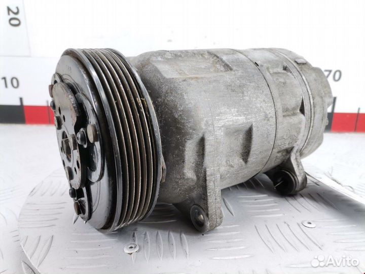 Компрессор кондиционера для Volkswagen Golf 4