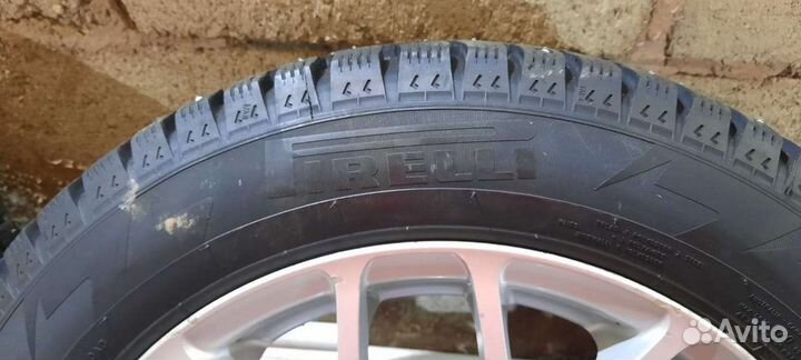 Pirelli Ice Zero 205/55