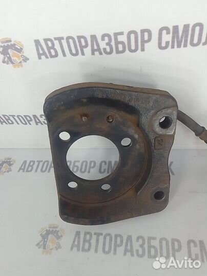 Щит опорный задний Opel Astra H