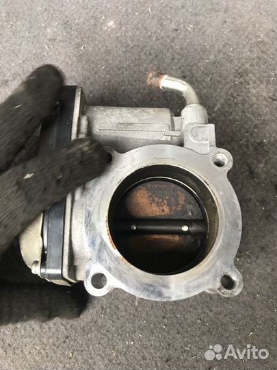 Дросельная заслонка Mitsubishi Delica