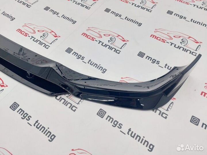 Губа переднего бампера на BMW X6 G06 Черный глянец