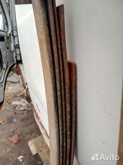 Рессоры задние Мерседес 207-310